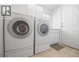 7055 Gray Avenue, Burnaby, BC V5J3Y9 Photo 33
