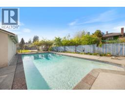 7055 Gray Avenue, Burnaby, BC V5J3Y9 Photo 38