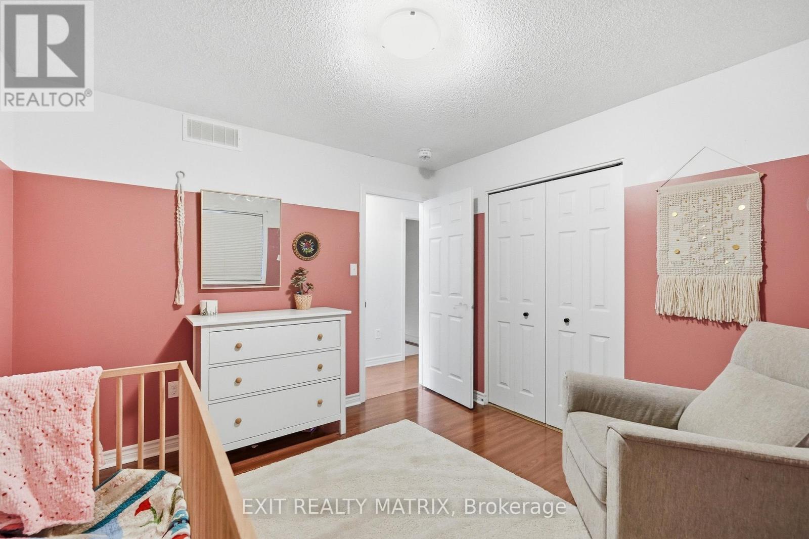 129 ABBEY CRESCENT - 19
