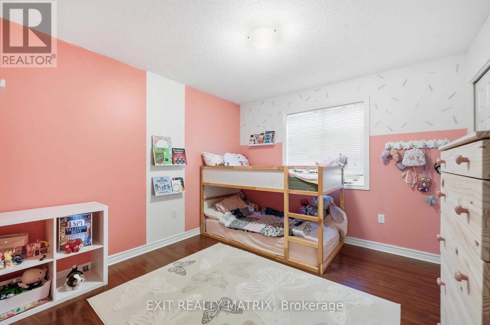 129 ABBEY CRESCENT - 20