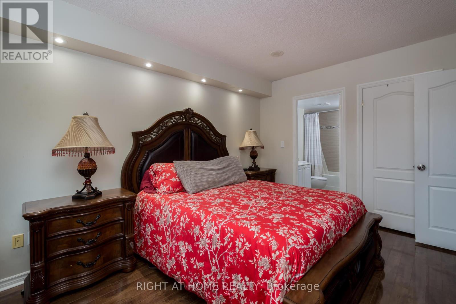 #202 2088 LAWRENCE AVENUE W - 22