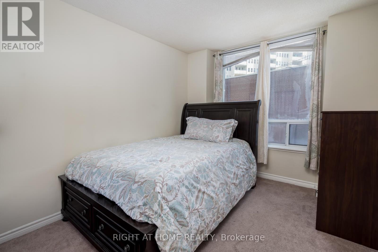 #202 2088 LAWRENCE AVENUE W - 25