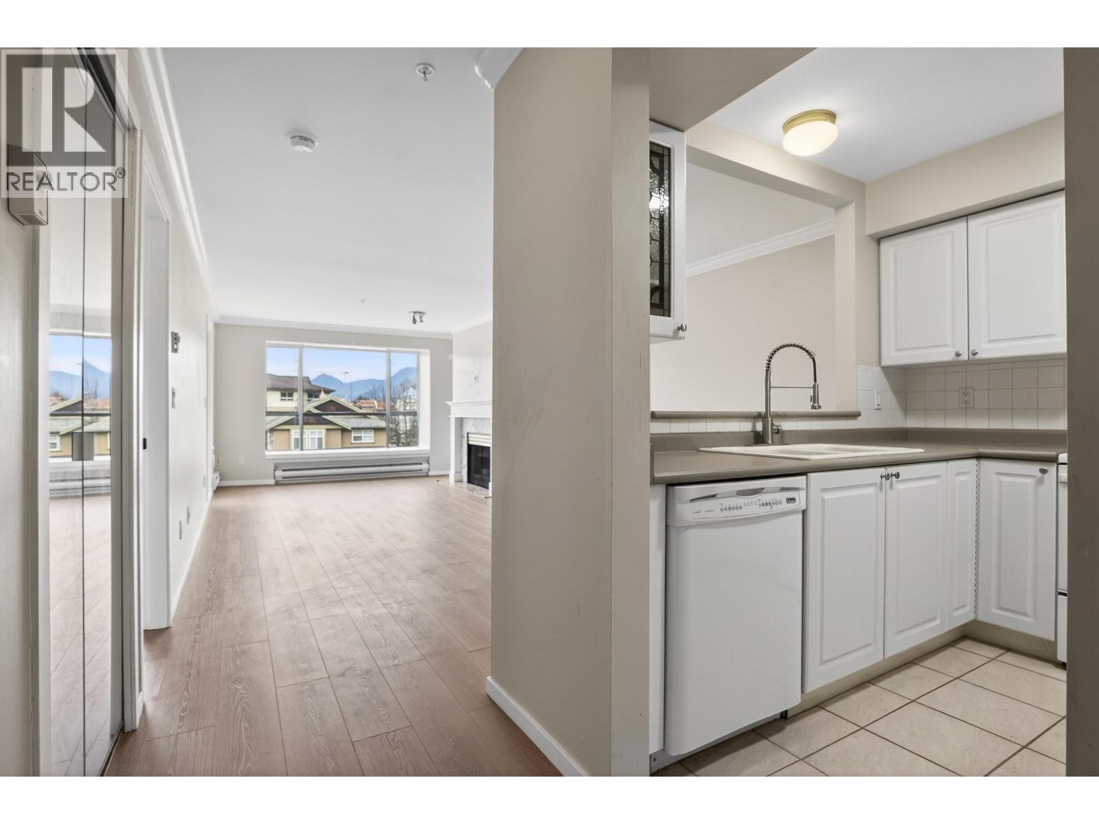 308 2340 HAWTHORNE AVENUE, Port Coquitlam