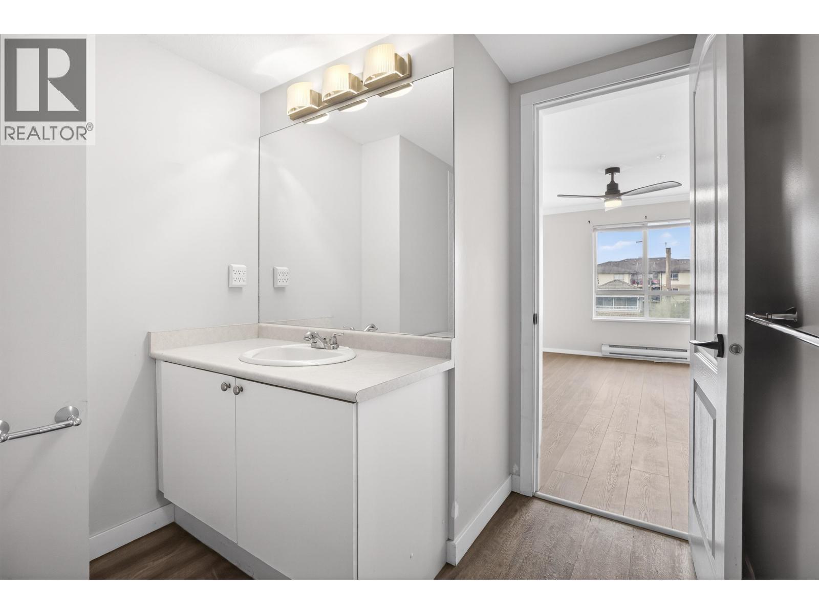 308 2340 HAWTHORNE AVENUE, Port Coquitlam