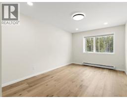 4pc Bathroom - 216 Old Alaska Hwy, Whitehorse North, YT Y1A5S8 Photo 6