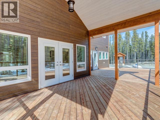 216 OLD ALASKA HWY - 61