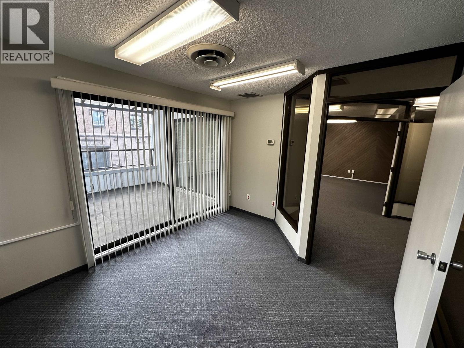 399 MOUNTAIN HIGHWAY, North Vancouver — photo 3