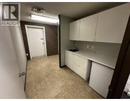 399 Mountain Highway, North Vancouver, BC V7J2K9 Photo 7