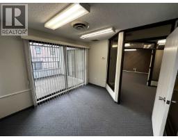 399 Mountain Highway, North Vancouver, BC V7J2K9 Photo 8