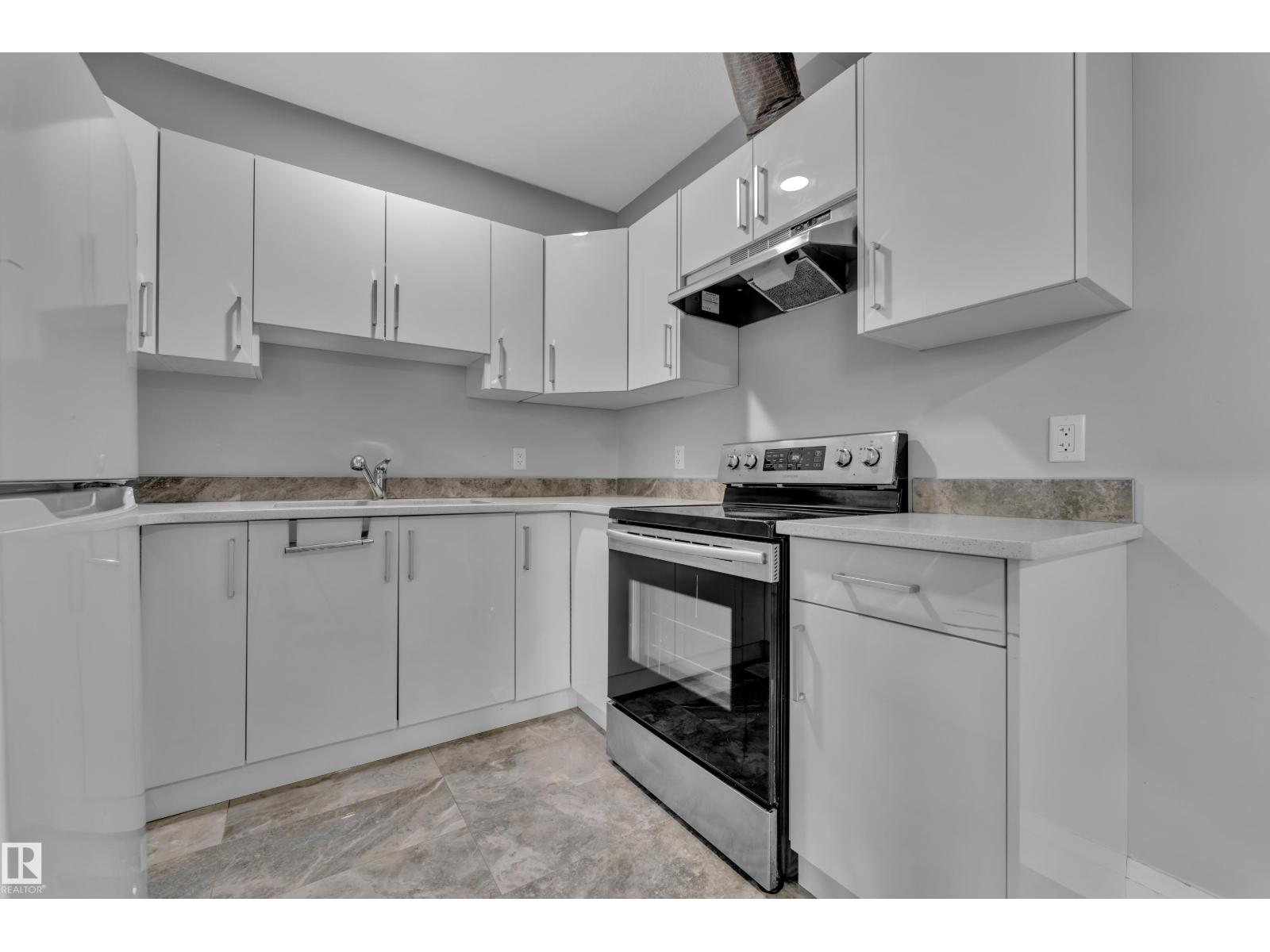 3702 CLAXTON PL SW - 40