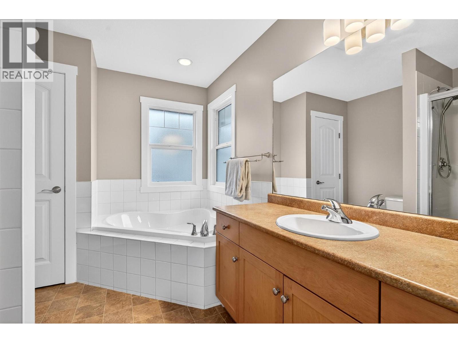44 3293 Broadview Road, West Kelowna