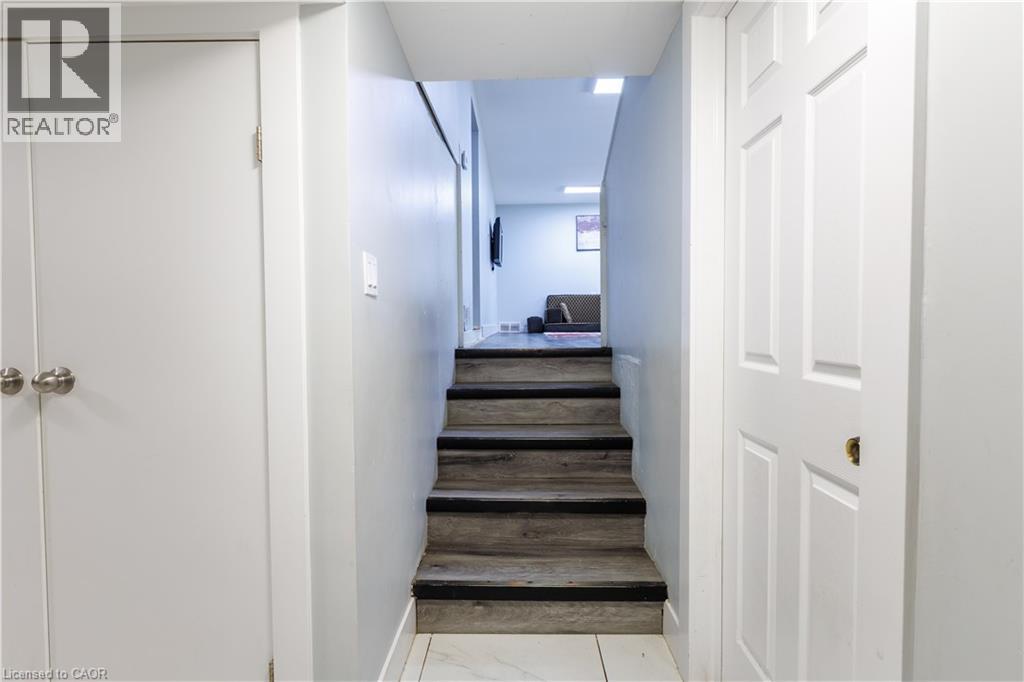 18 SILVERDALE Crescent, London, Ontario, N5Z4A4 — Photo 25