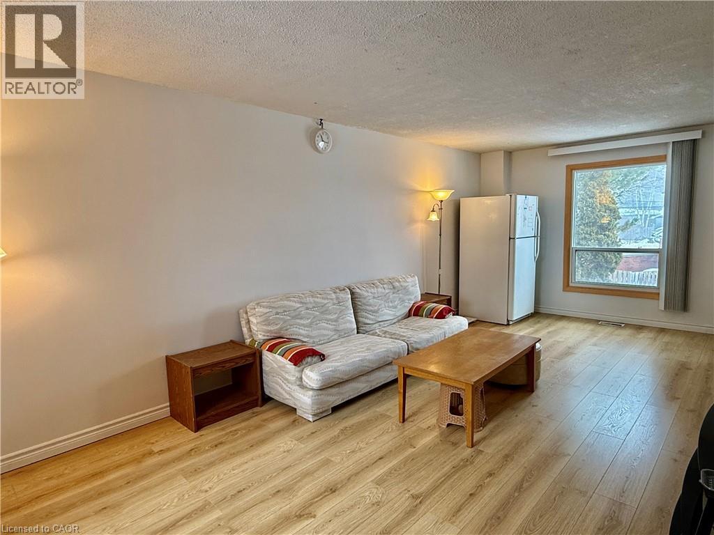 427 KEATS Way Unit# 2, Waterloo, Ontario, N2L5S7 — Photo 5