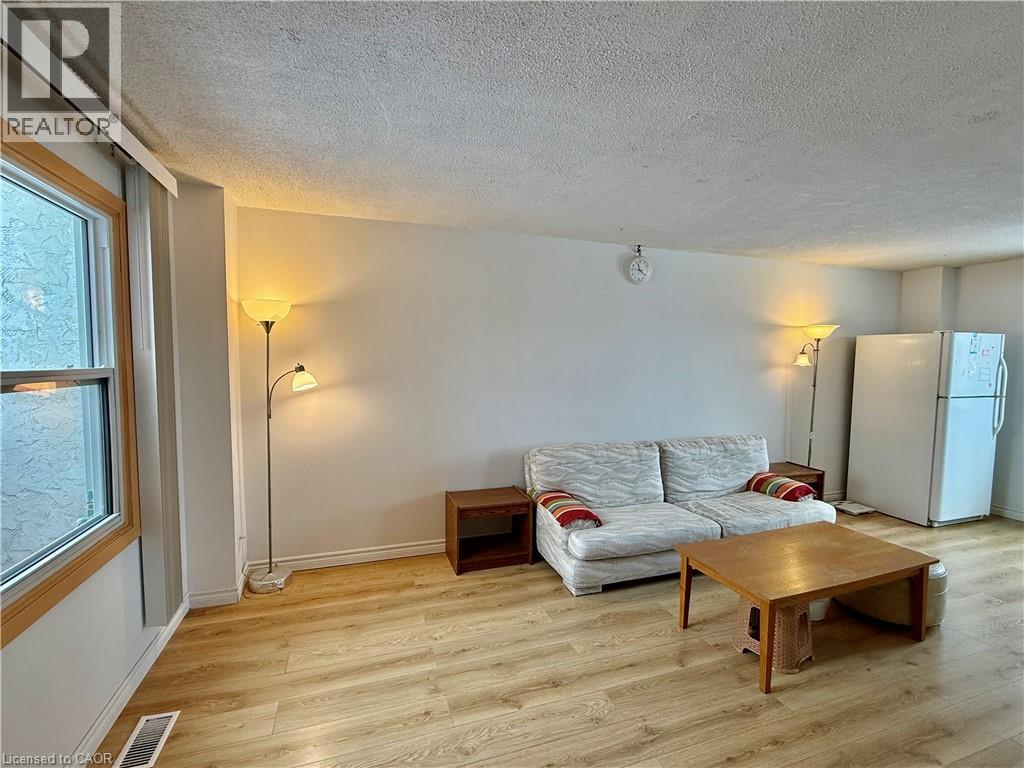427 KEATS Way Unit# 2, Waterloo, Ontario, N2L5S7 — Photo 10