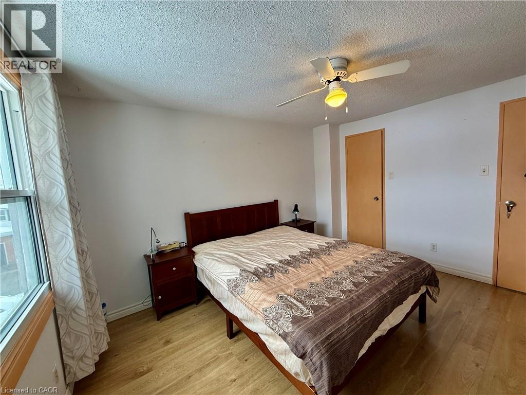 427 KEATS Way Unit# 2, Waterloo, Ontario, N2L5S7 — Photo 13