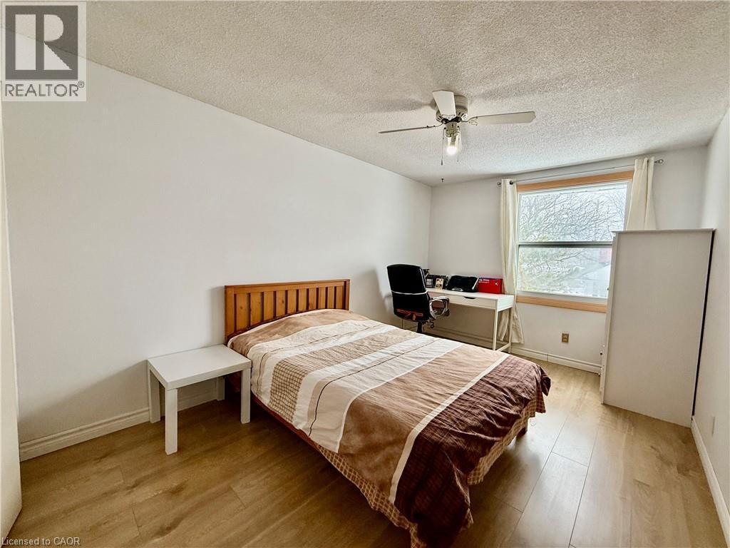 427 KEATS Way Unit# 2, Waterloo, Ontario, N2L5S7 — Photo 14