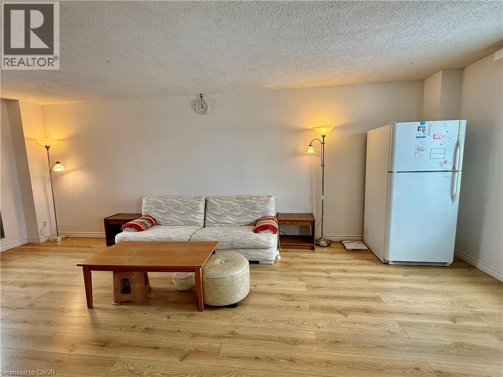 427 KEATS Way Unit# 2, Waterloo, Ontario, N2L5S7 — Photo 7