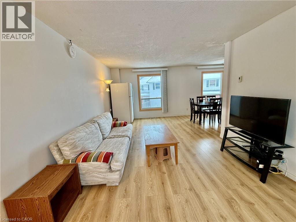 427 KEATS Way Unit# 2, Waterloo, Ontario, N2L5S7 — Photo 4