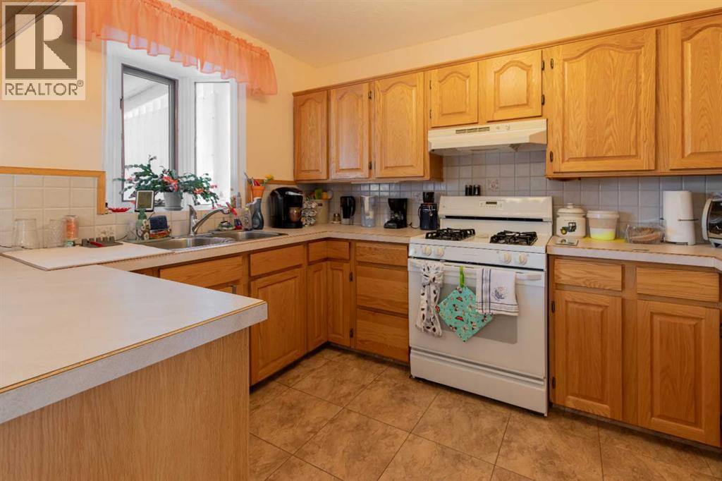 580 McDougall Street — photo 17