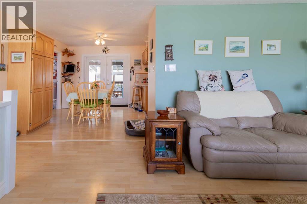 580 McDougall Street — photo 11