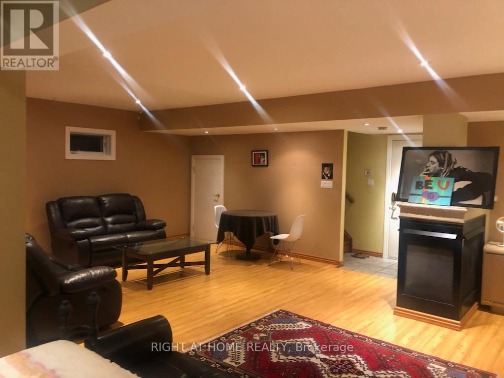 103 OAK AVENUE - 42