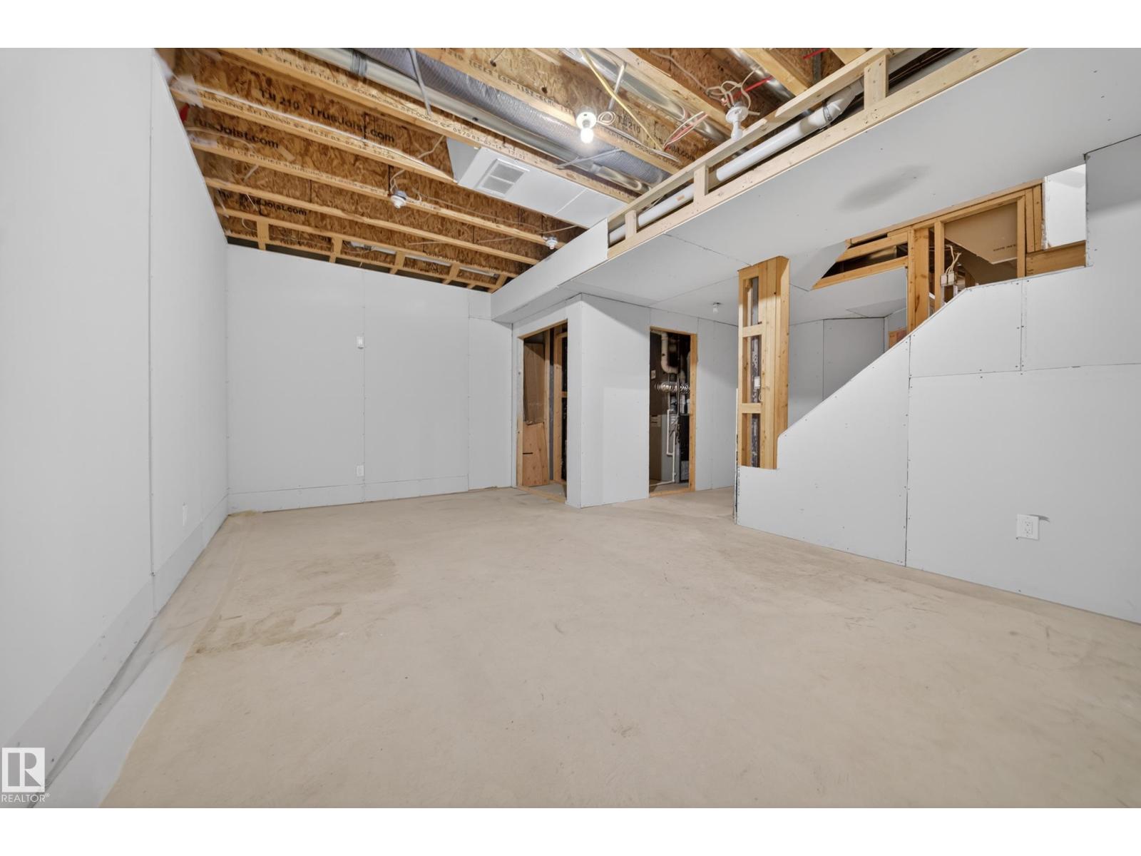 16717 60 ST NW, Edmonton