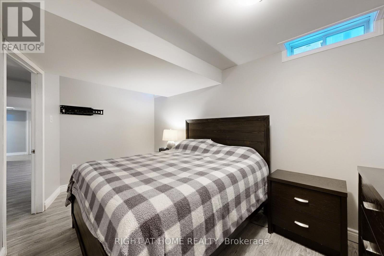 78 JOHN W TAYLOR AVENUE - 43