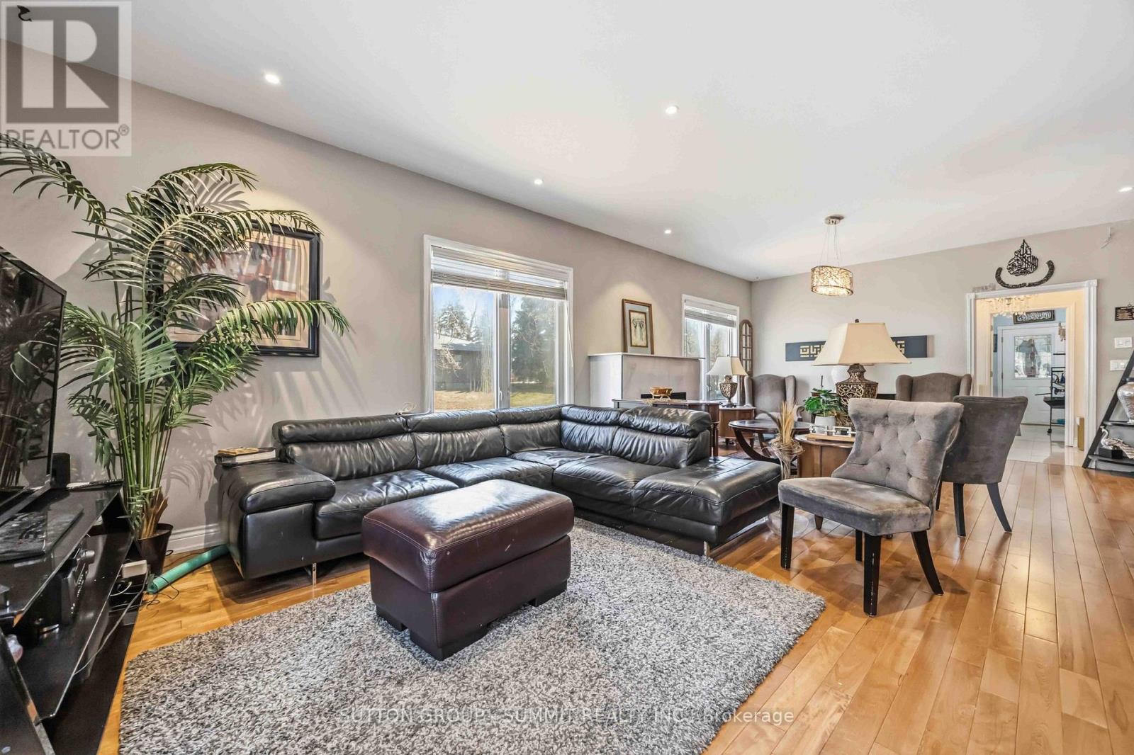 4932 AURORA ROAD - 4