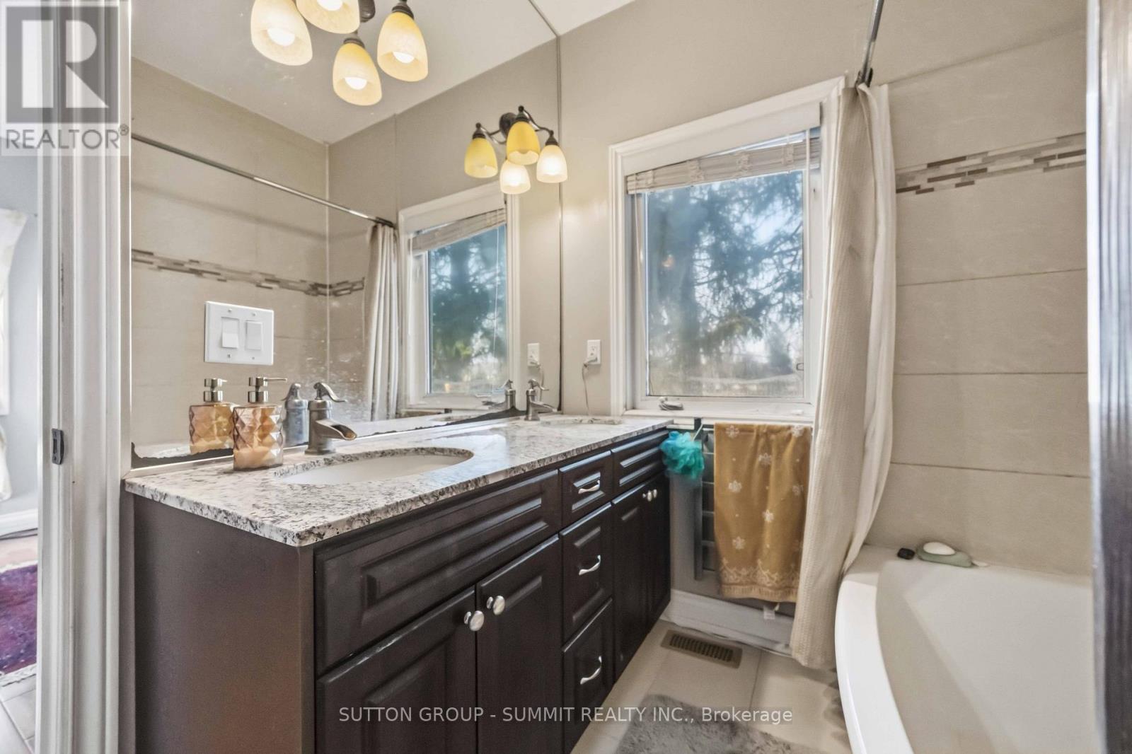 4932 AURORA ROAD - 16