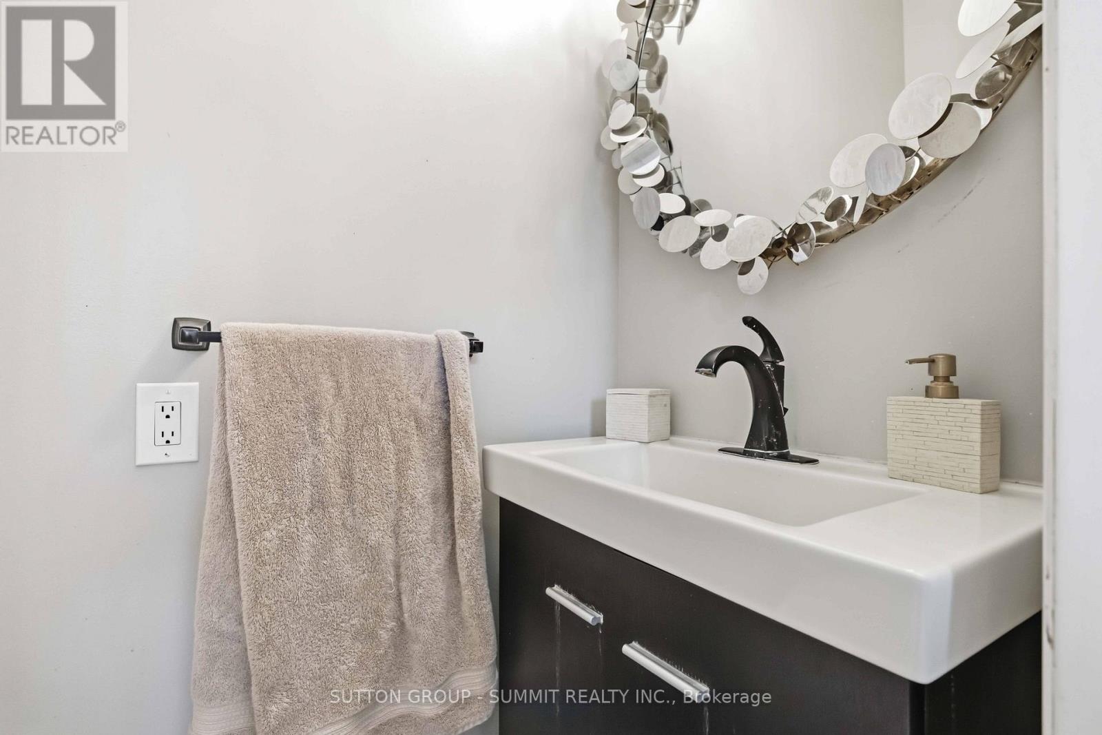 4932 AURORA ROAD - 8