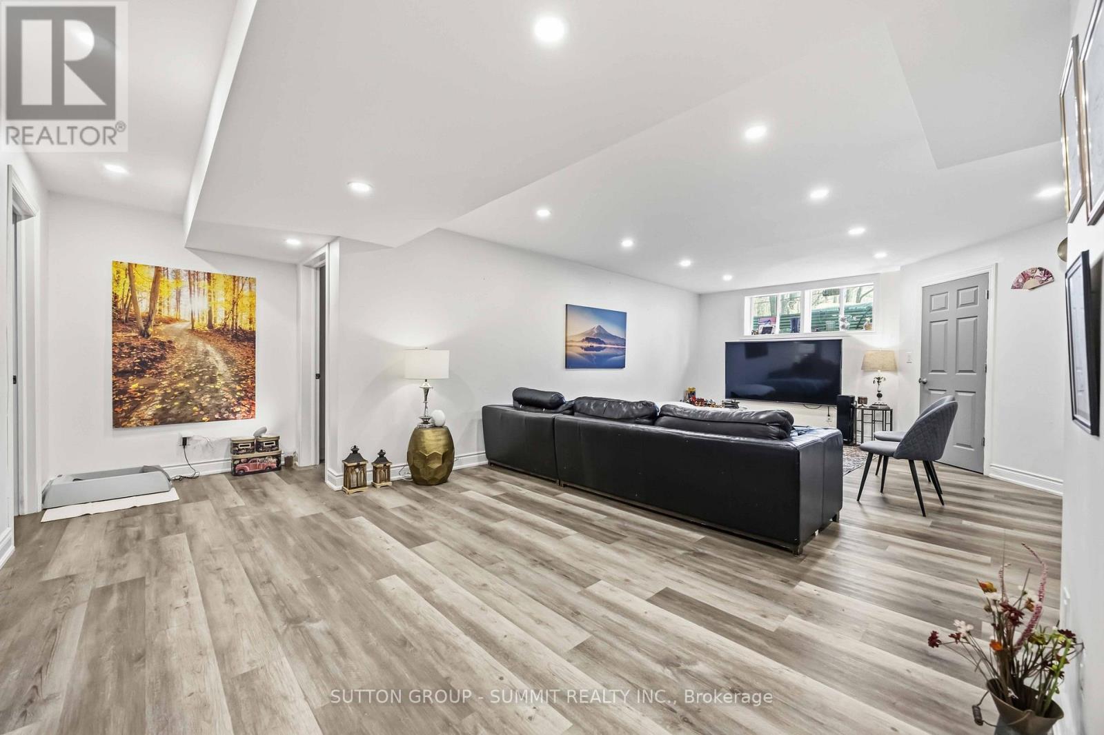 4932 AURORA ROAD - 17