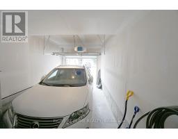 15 Magdalene Crescent, Brampton, ON L6Z0G9 Photo 10