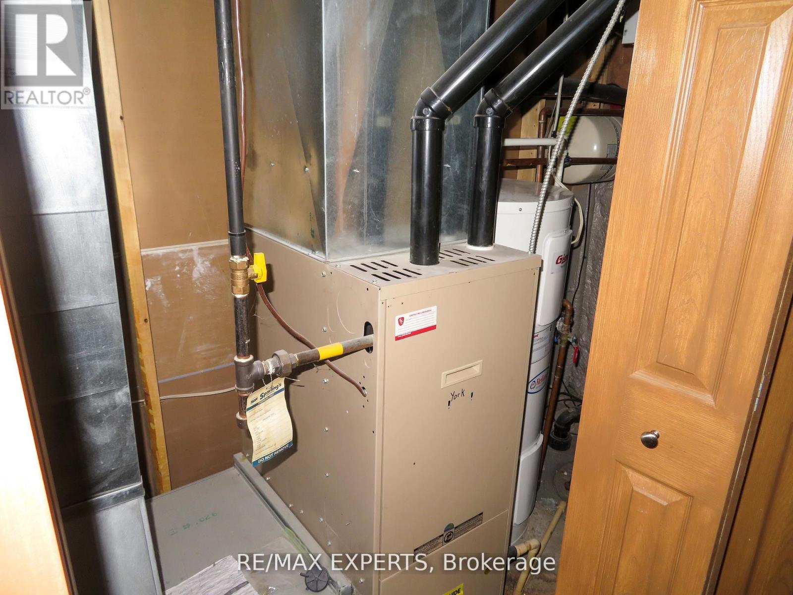 3771 HARRY'S LANE — photo 24
