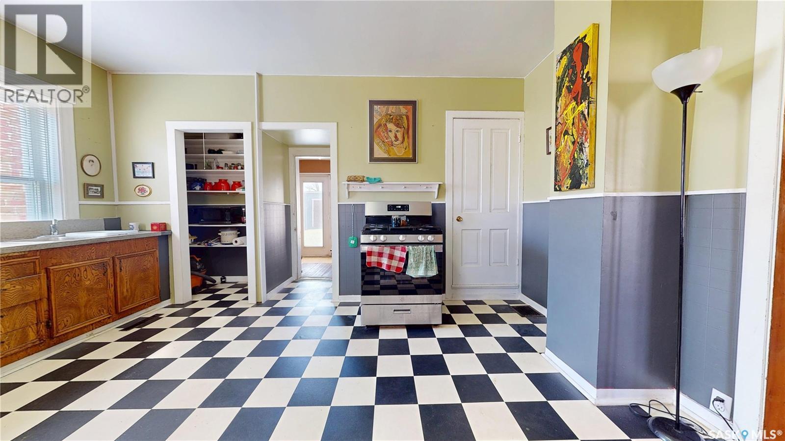 402 Jasper STREET - Image 25