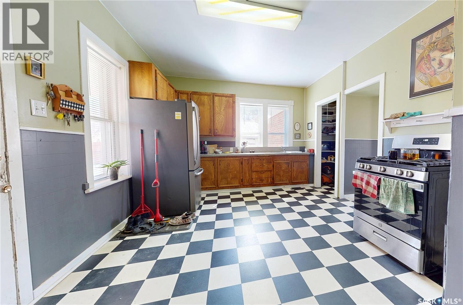 402 Jasper STREET - Image 27