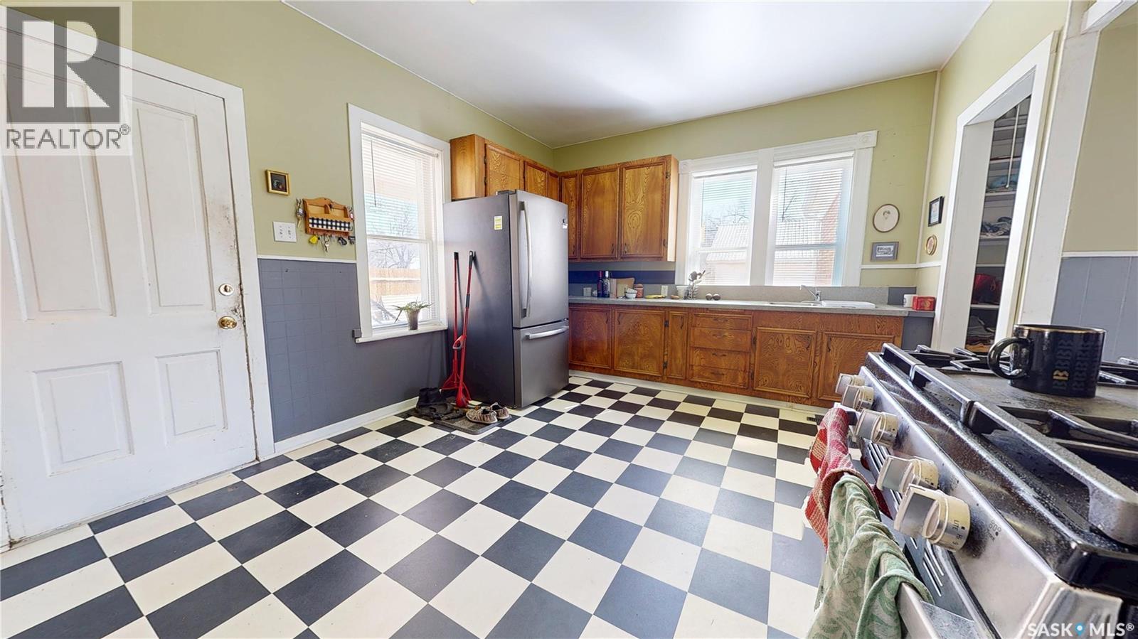 402 Jasper STREET - Image 28