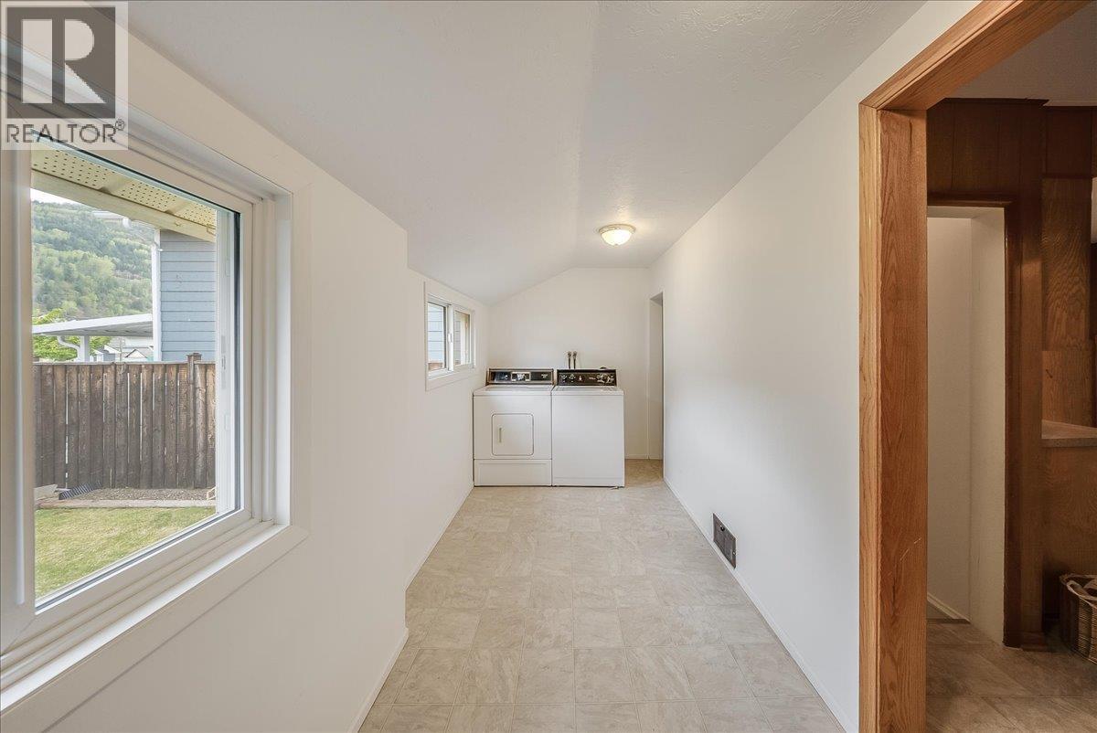 1734 Third Avenue - 20