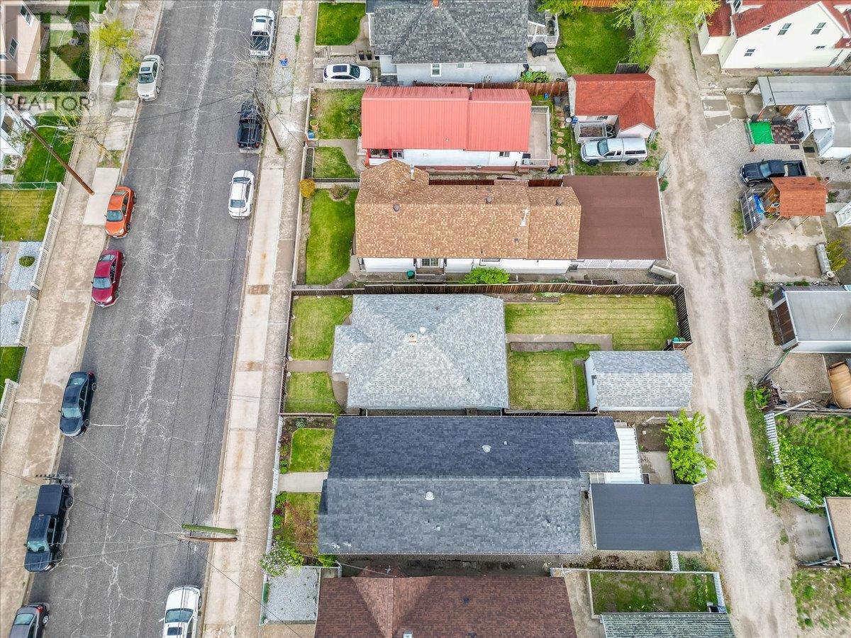 1734 Third Avenue - 30