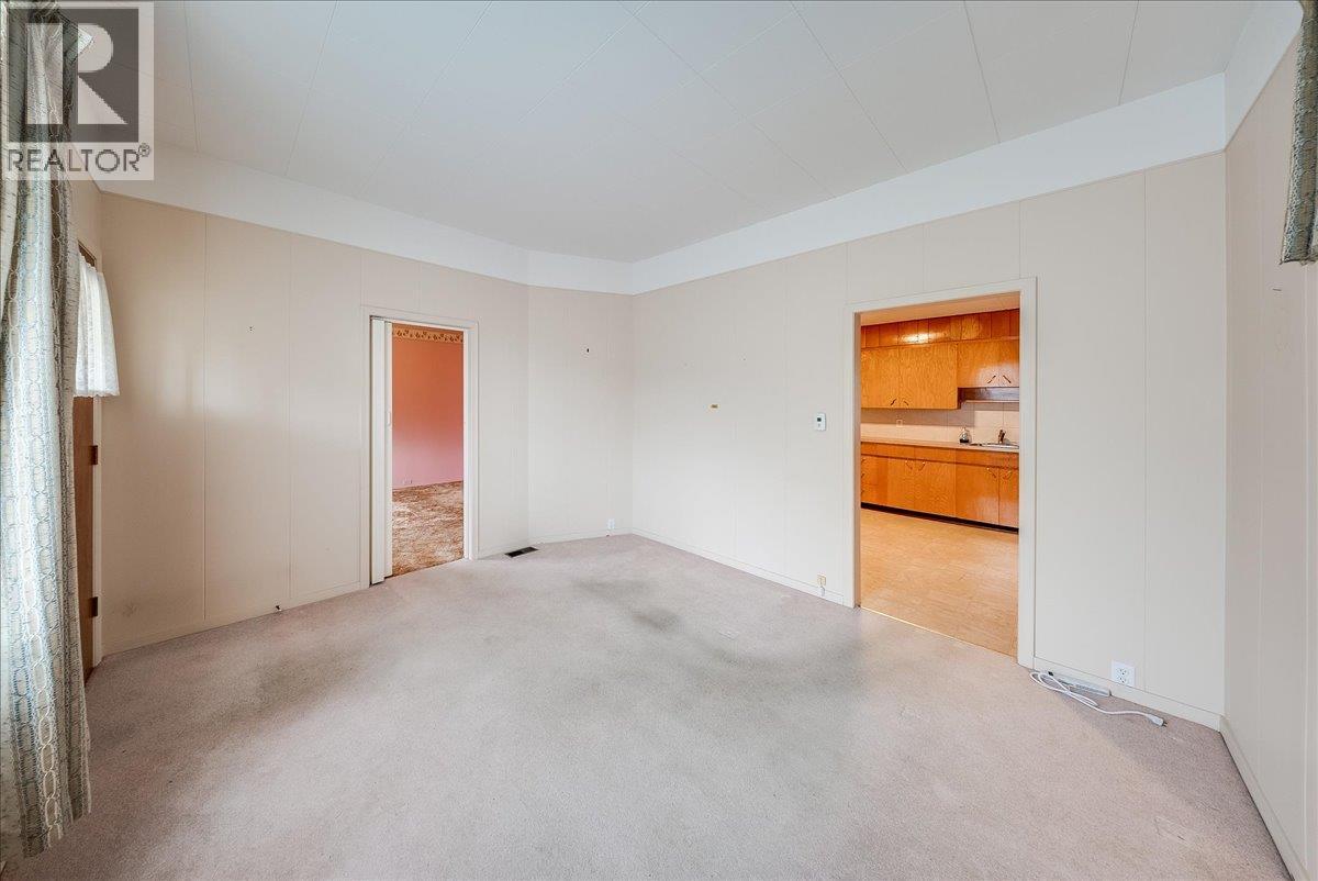1734 Third Avenue - 6