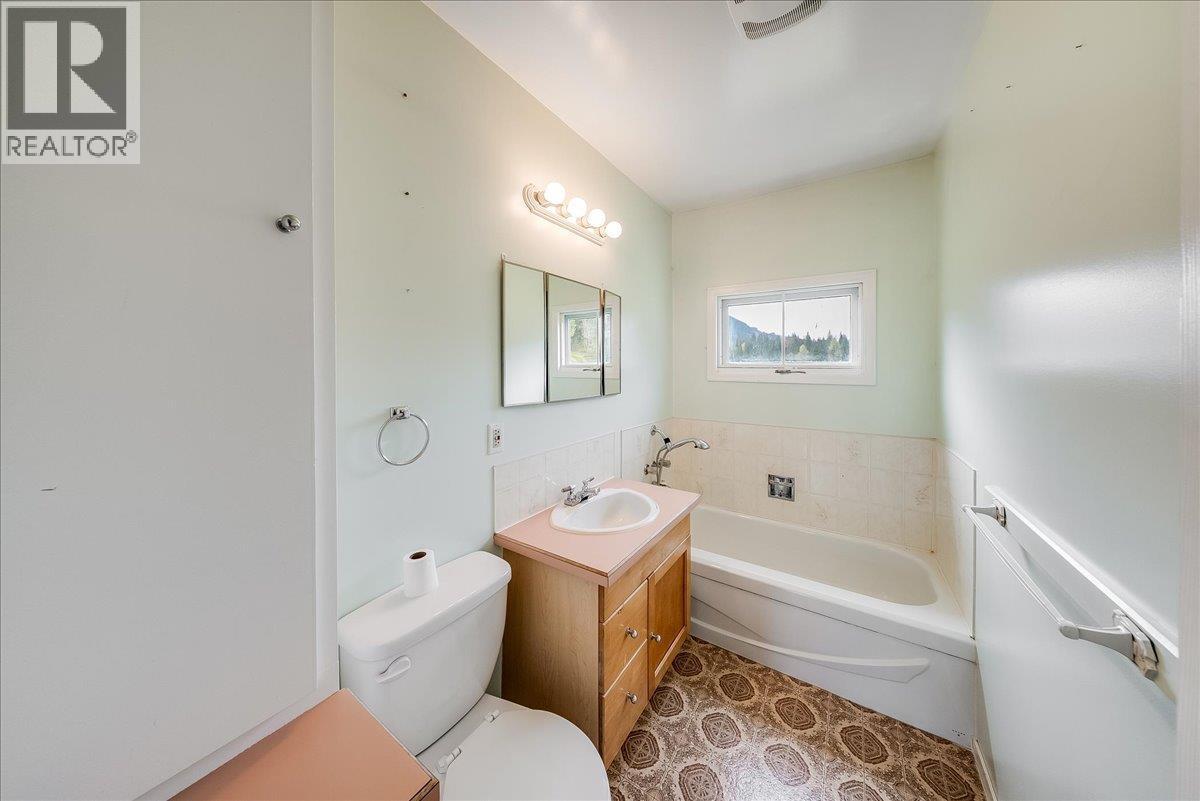 275 Faulkner Road - 43