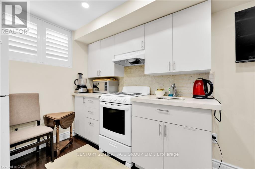 1354 UPPER SHERMAN AVENUE - 26