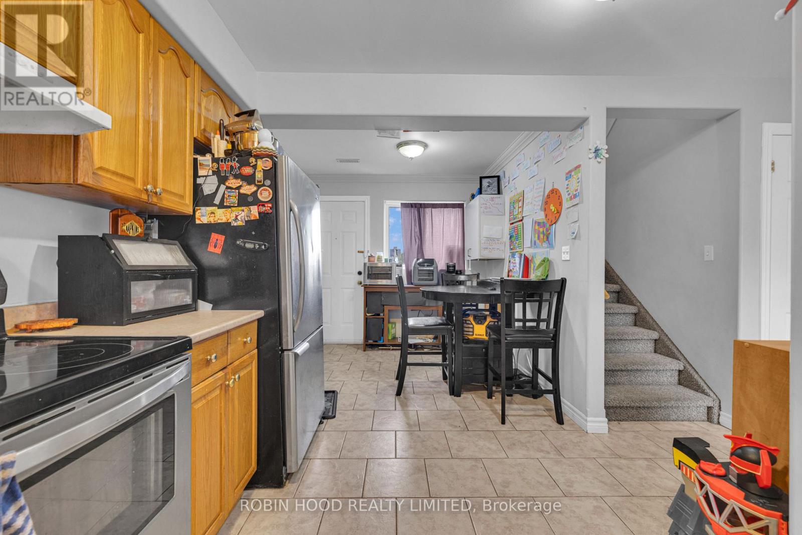 406 GLENGARRY AVENUE - 17