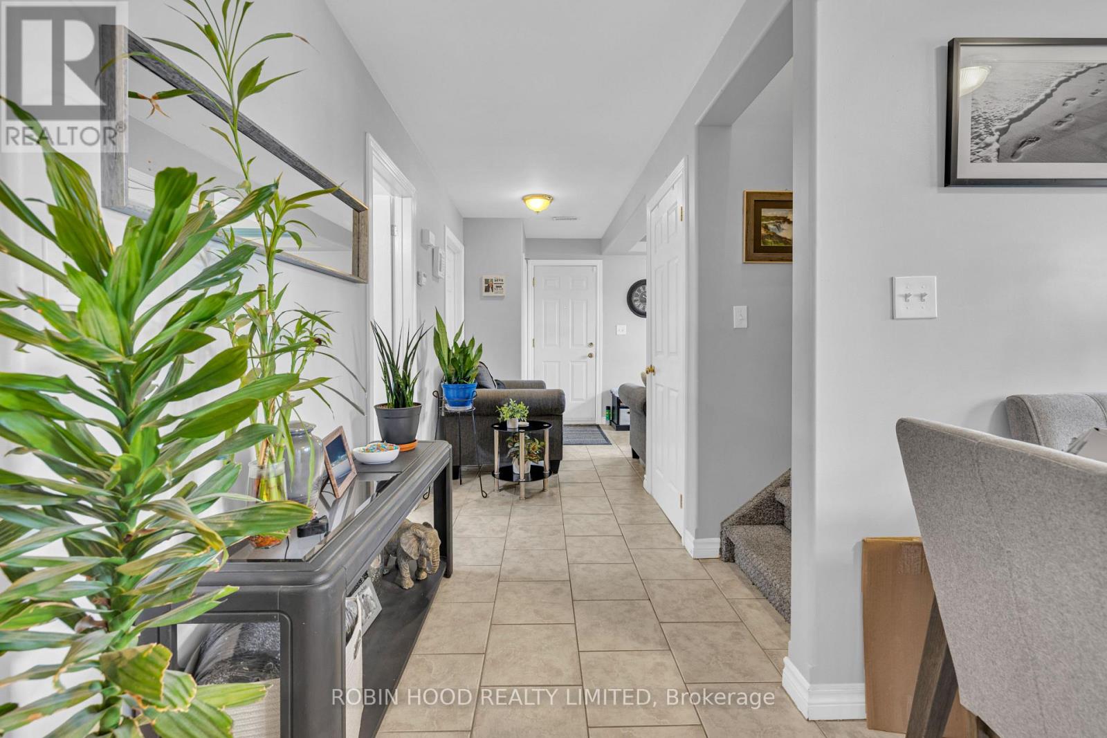 406 GLENGARRY AVENUE - 24