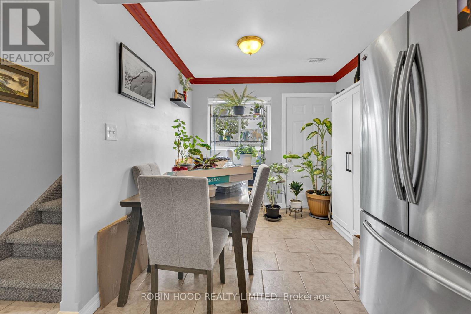 406 GLENGARRY AVENUE - 35