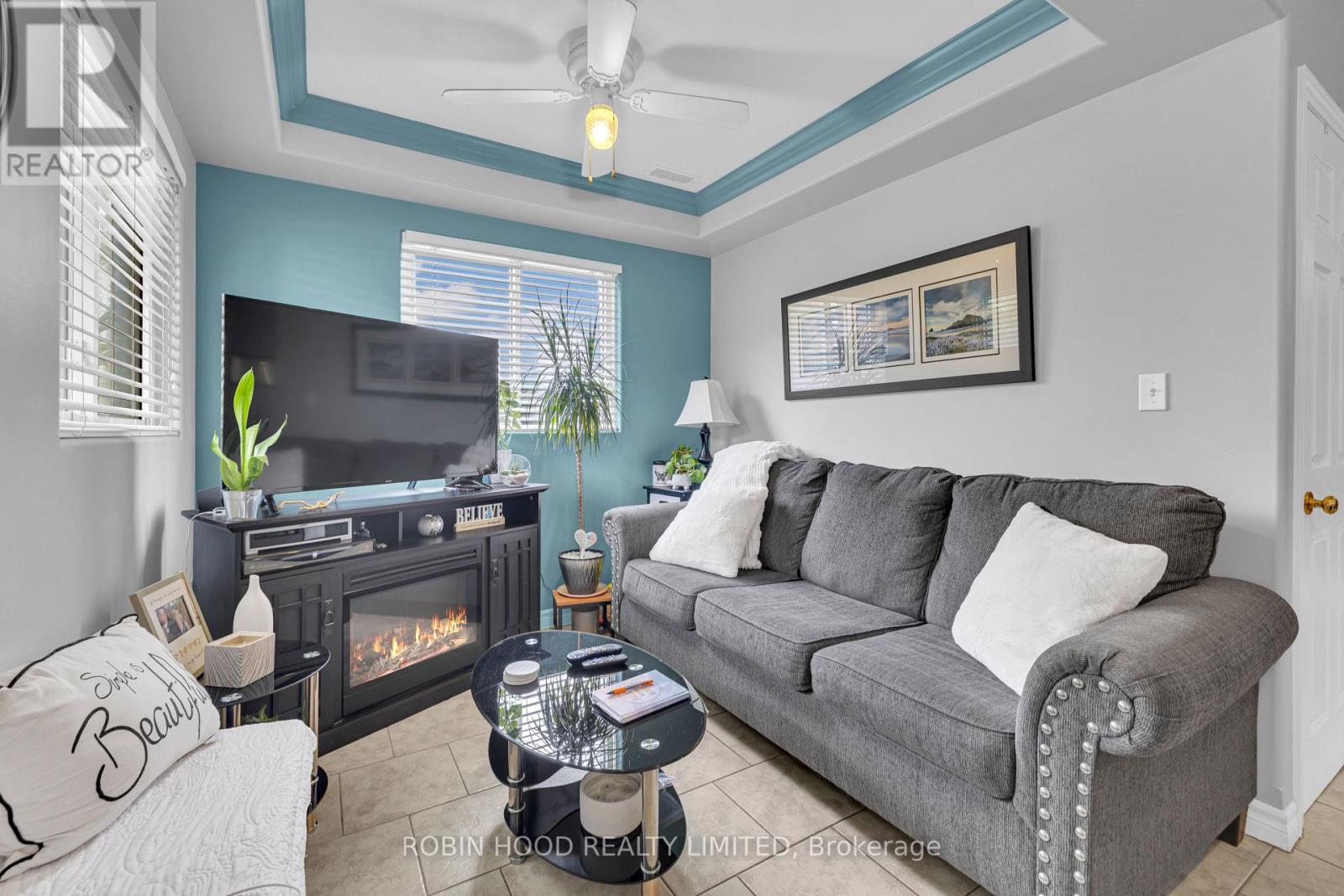 406 GLENGARRY AVENUE - 5
