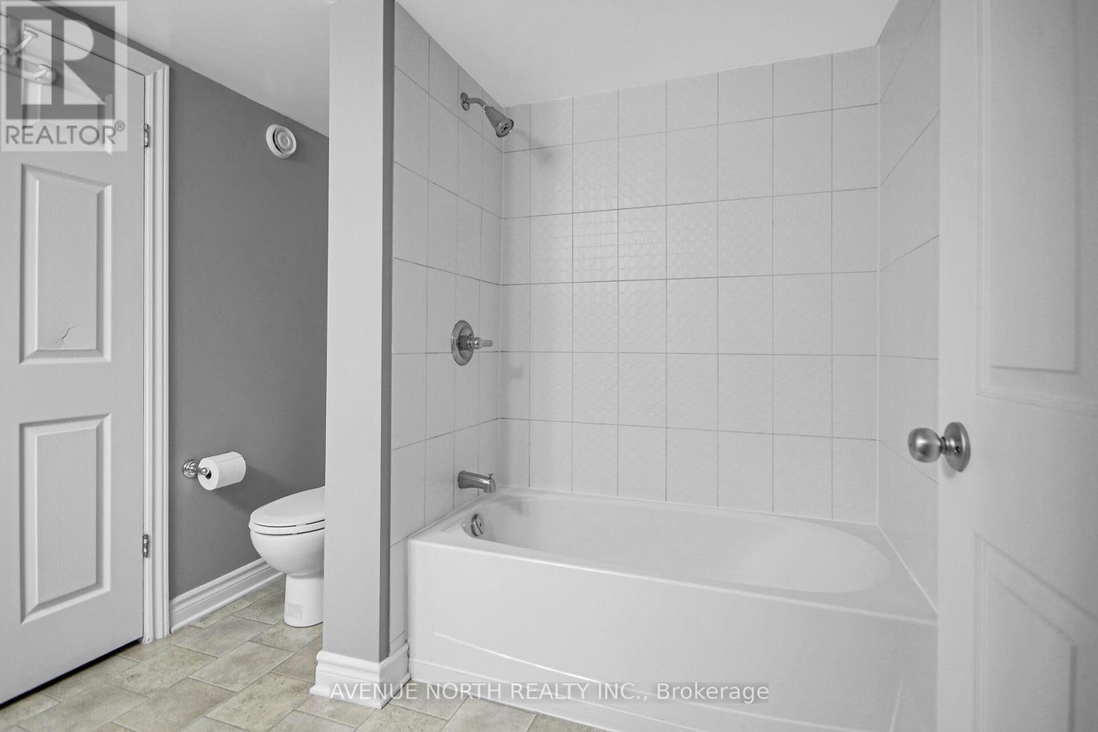 2 Bed, 2 Bath House for Rent in Ottawa – A – 772 CHAPMAN MILLS DRIVE, Ottawa – MLS# X13065656 - Image 9
