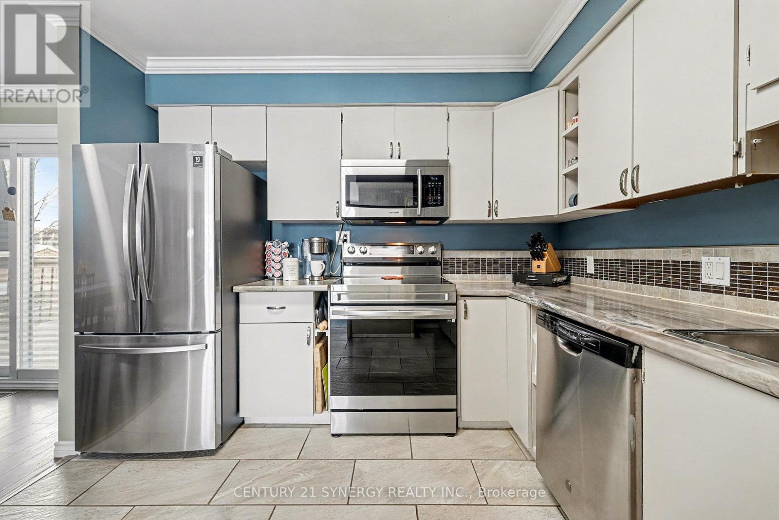 1350 LINDEN CRESCENT - 15