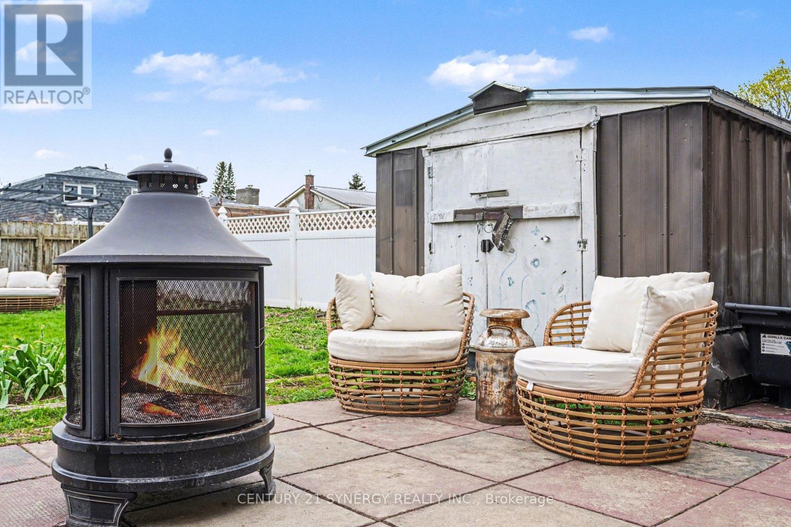 1350 LINDEN CRESCENT - 31