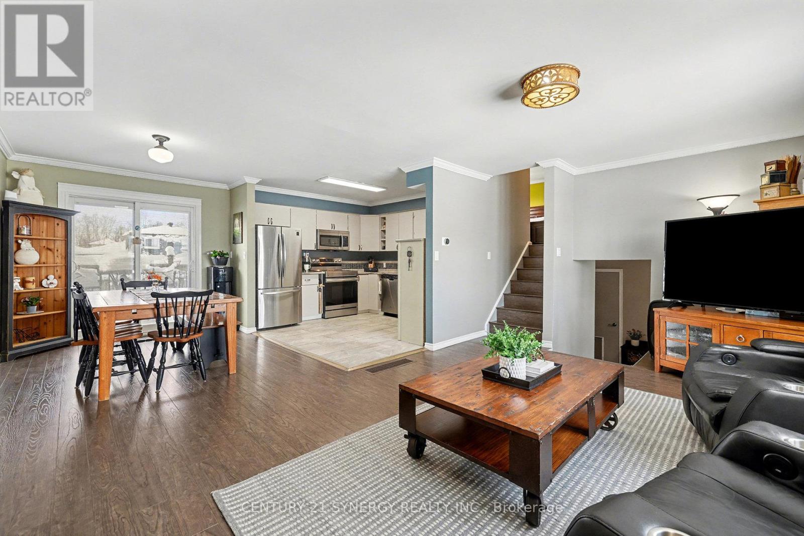 1350 LINDEN CRESCENT - 6