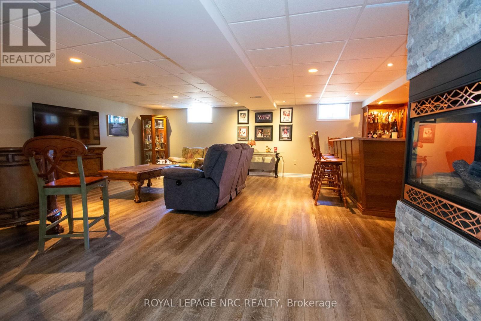 7296 ALEX AVENUE - 23